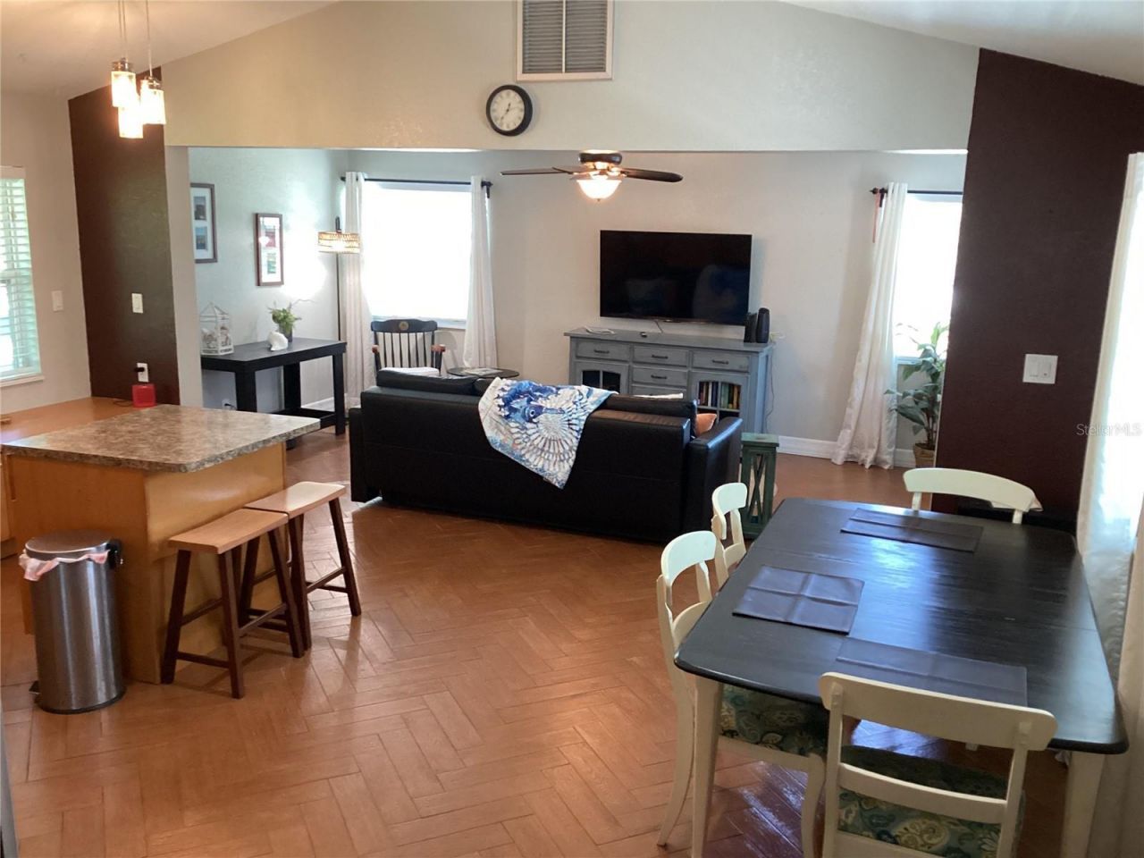 401 Pennsylvania Avenue, Crystal Beach, FL 34681 Photo