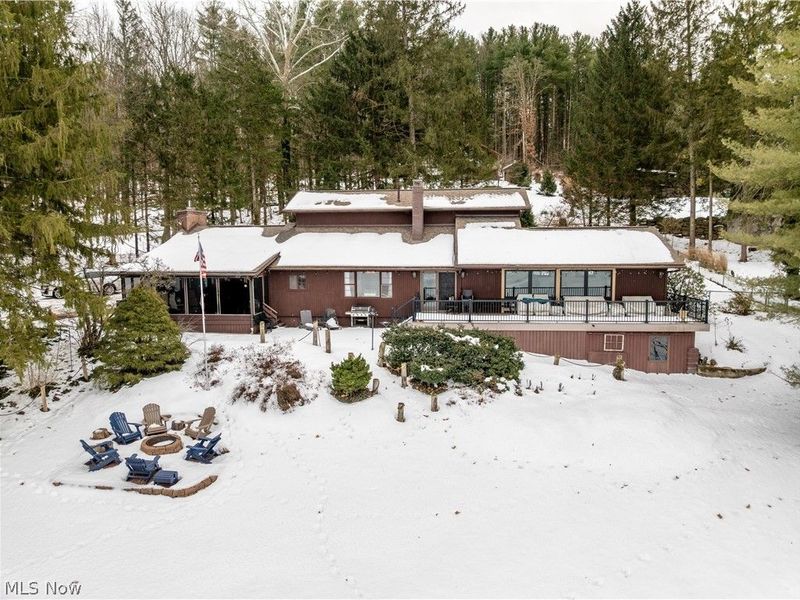 9707 Lakewood Drive NE, Mineral City, OH 44656 Photo 1