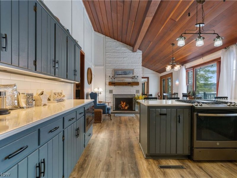 9707 Lakewood Drive NE, Mineral City, OH 44656 Photo 12