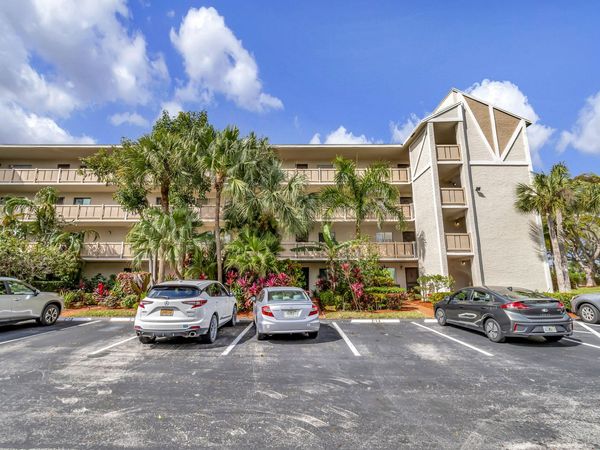 6585 Kensington Lane, Unit 307, Delray Beach, FL 33446