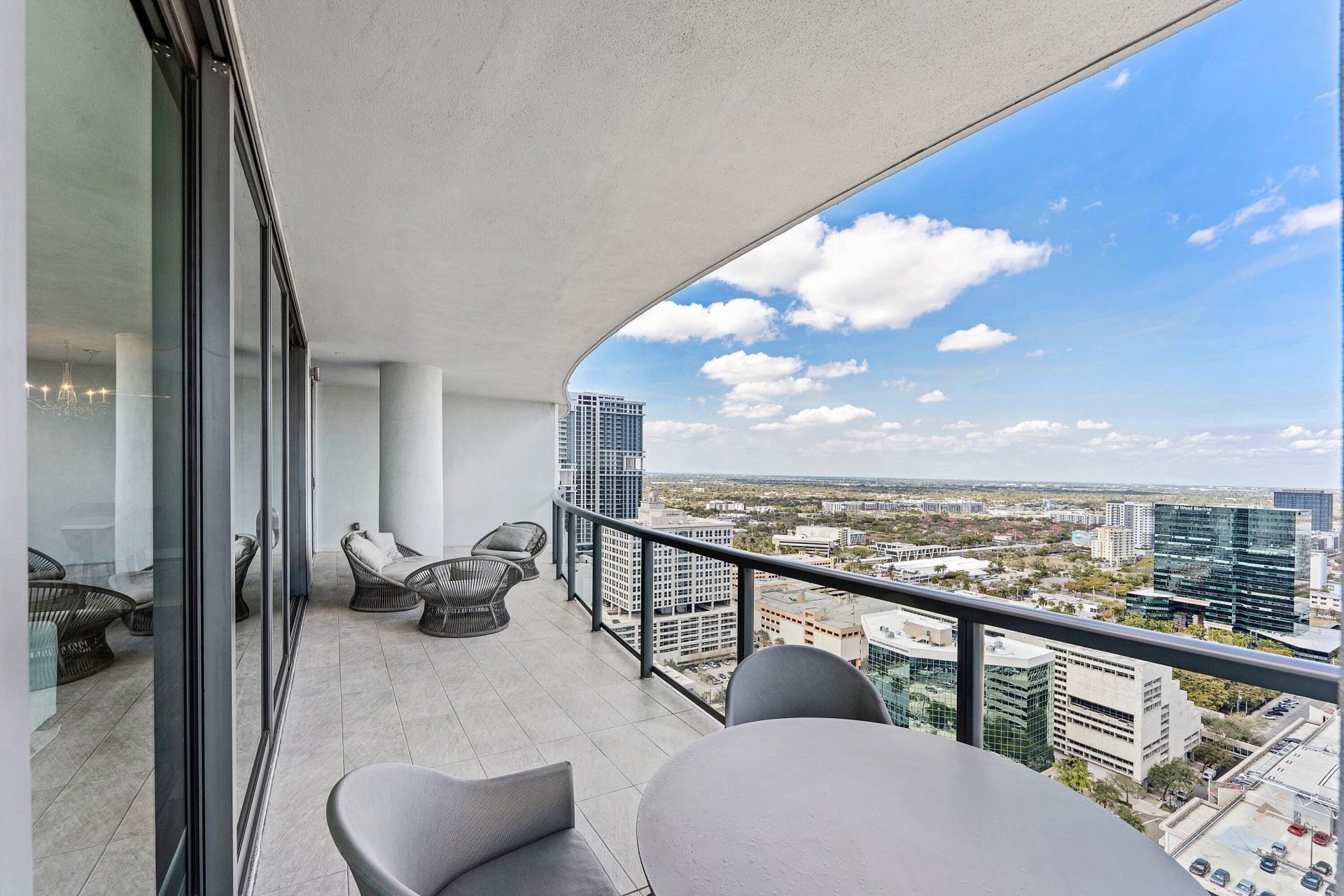 100 E Las Olas Boulevard, Unit 3001, Fort Lauderdale, FL 33301 Photo