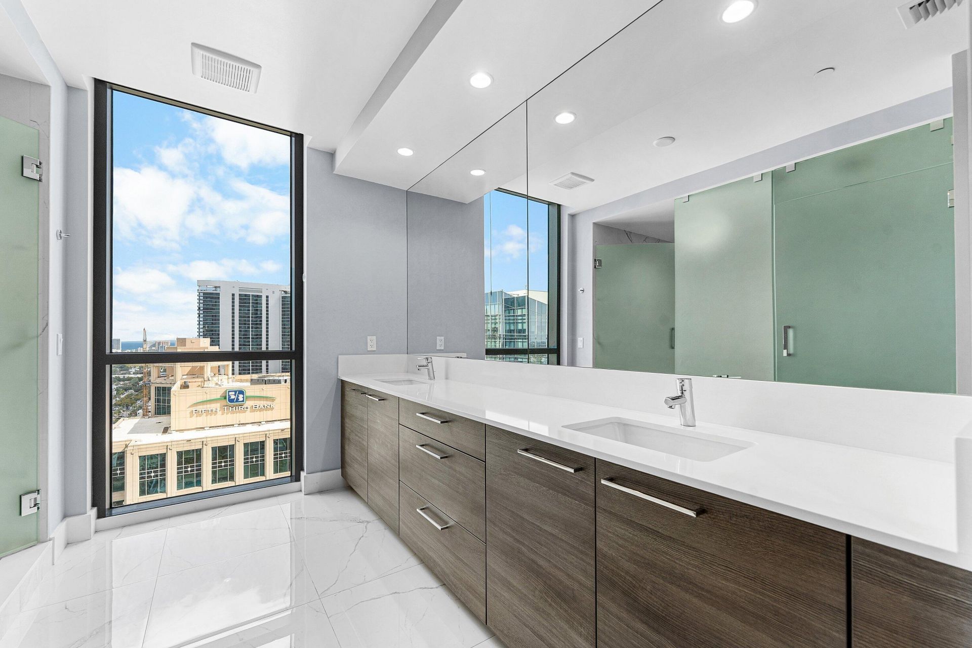 100 E Las Olas Boulevard, Unit 3001, Fort Lauderdale, FL 33301 Photo