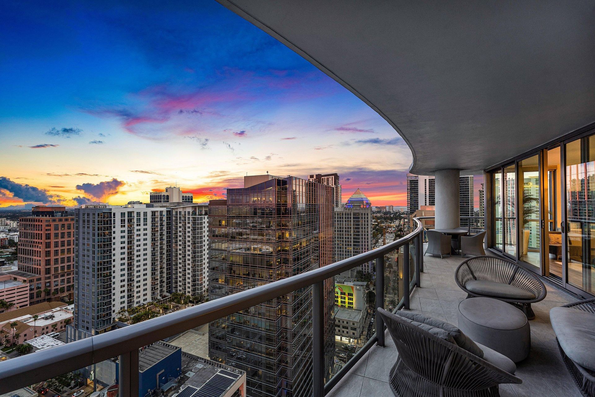 100 E Las Olas Boulevard, Unit 3001, Fort Lauderdale, FL 33301 Photo