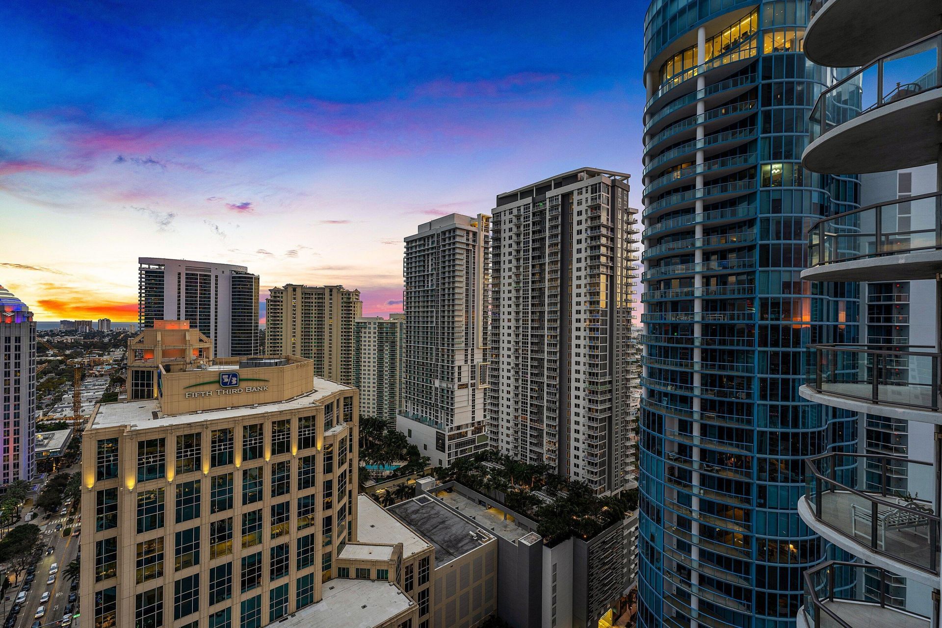 100 E Las Olas Boulevard, Unit 3001, Fort Lauderdale, FL 33301 Photo