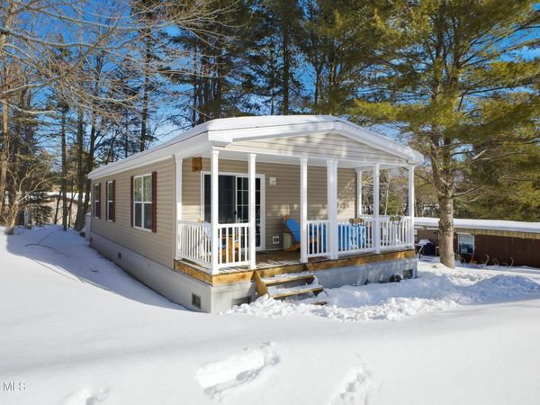 17 Easy Street, Schroon Lake, NY 12870