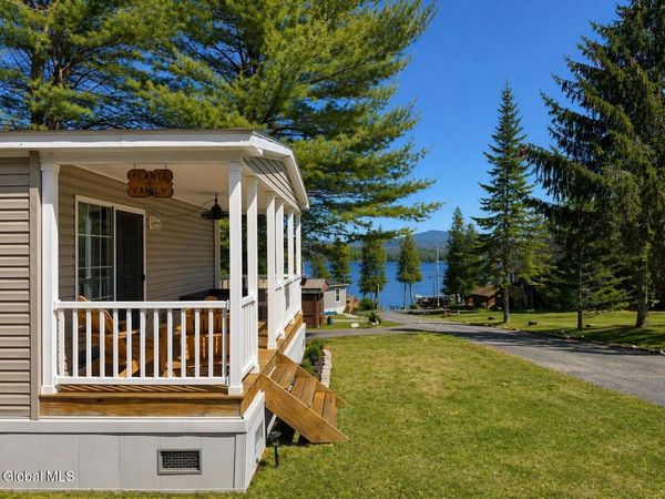 17 Easy Street, Schroon Lake, NY 12870