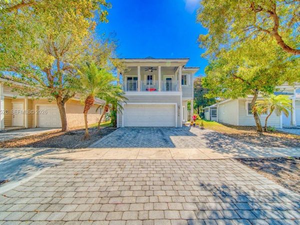 3228 SE 3rd Dr, Homestead, FL 33033