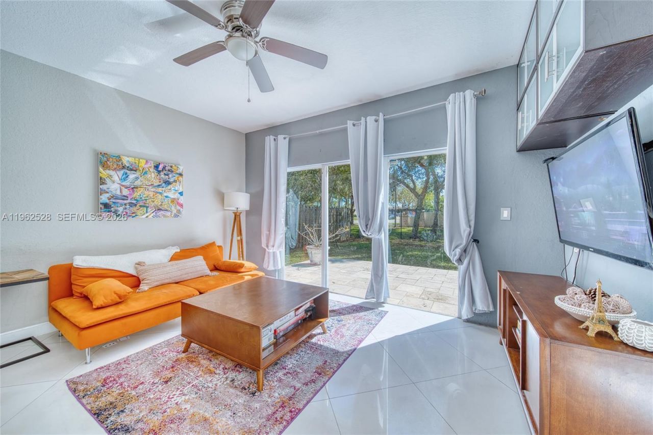 3228 SE 3rd Dr, Homestead, FL 33033 Photo