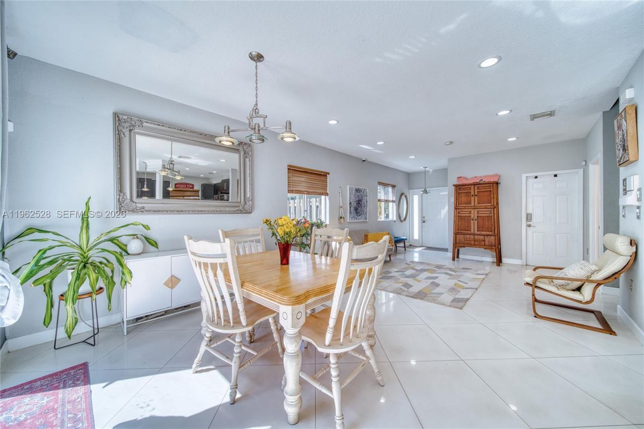 3228 SE 3rd Dr, Homestead, FL 33033 Photo