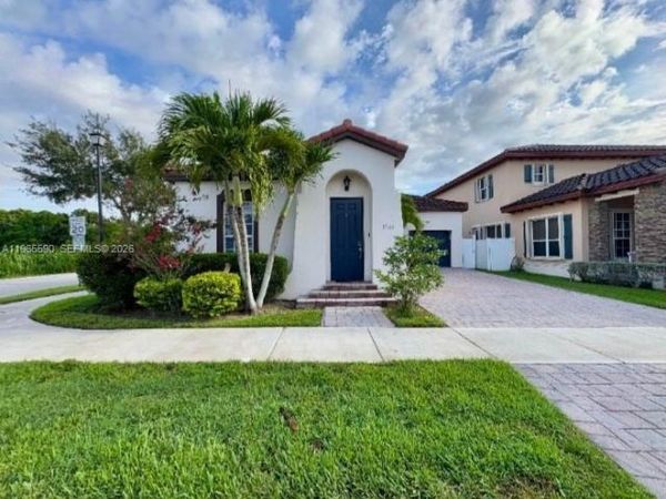 17181 SW 91st St , Miami, FL 33196