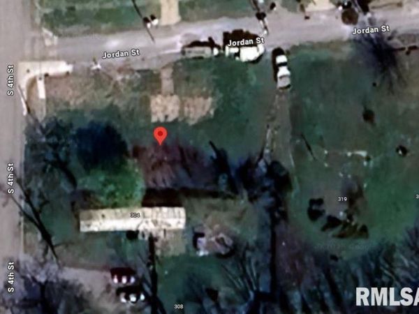 300 S 4TH Street, Mt Vernon, IL 62864