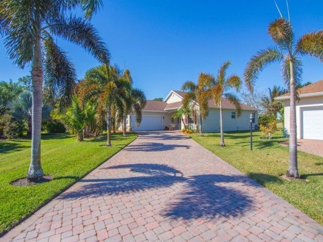 618 Gossamer Wing Way, Sebastian, FL 32958 Photo