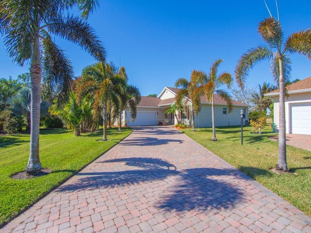 618 Gossamer Wing Way, Sebastian, FL 32958 Photo