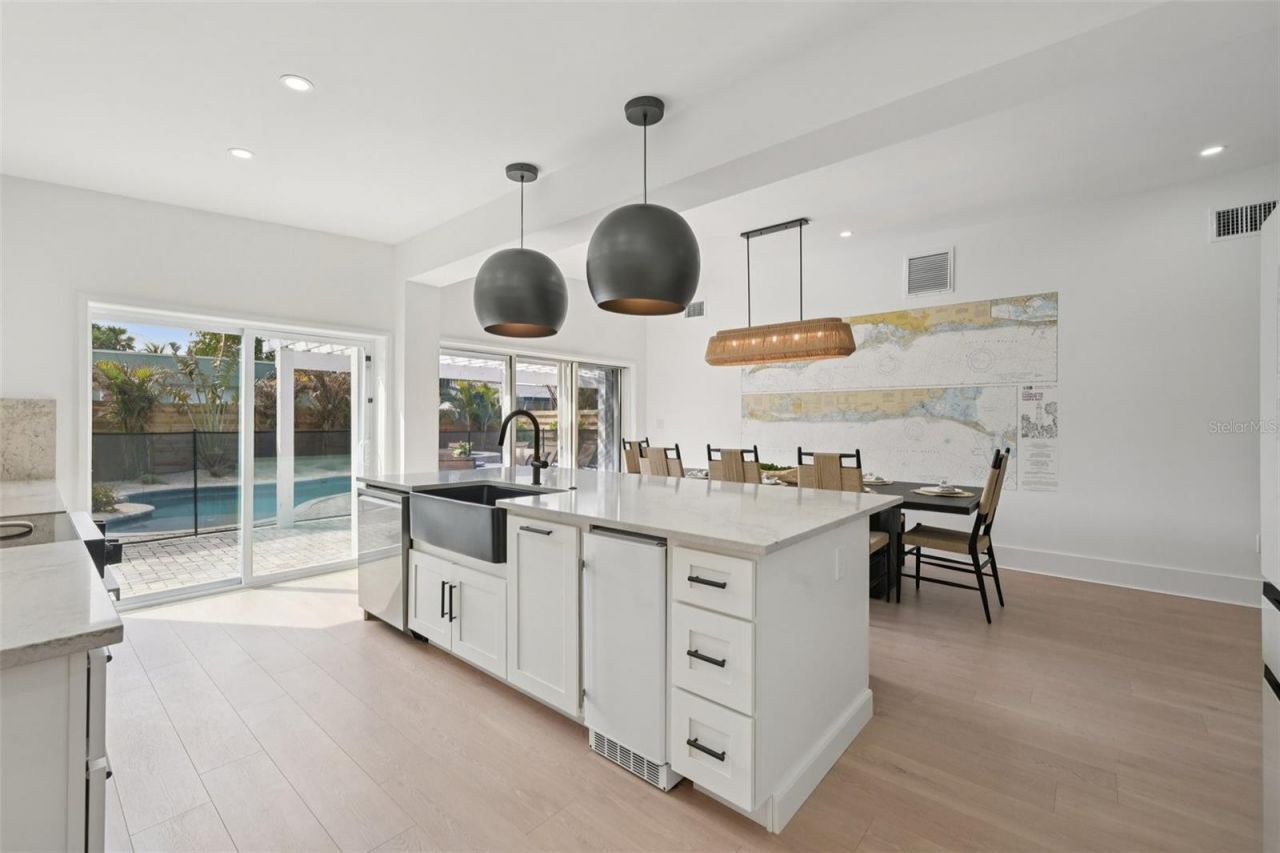 866 N Shore Drive, Anna Maria, FL 34216 Photo