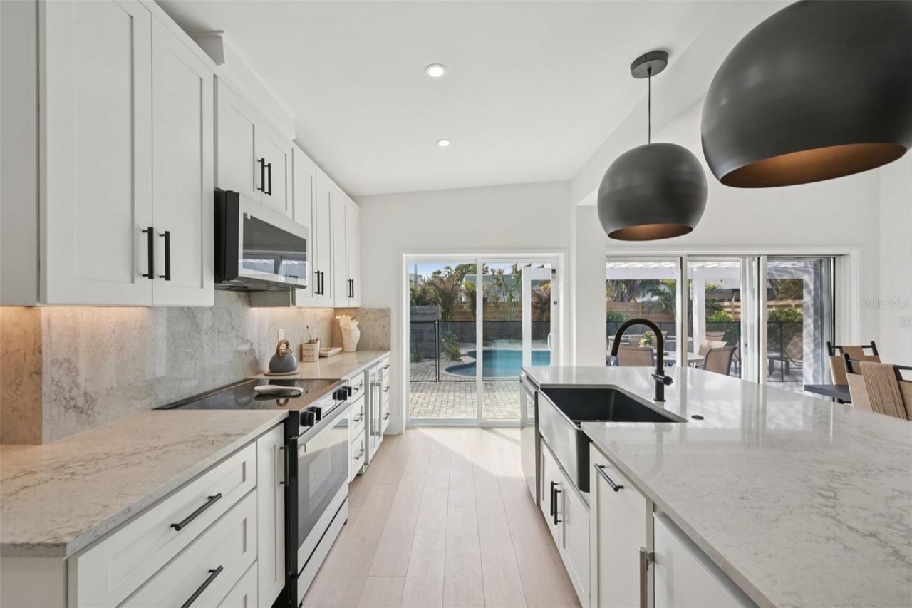 866 N Shore Drive, Anna Maria, FL 34216 Photo