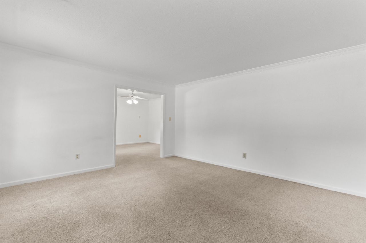 2905 Whites Bridge Dr.  Photo 12