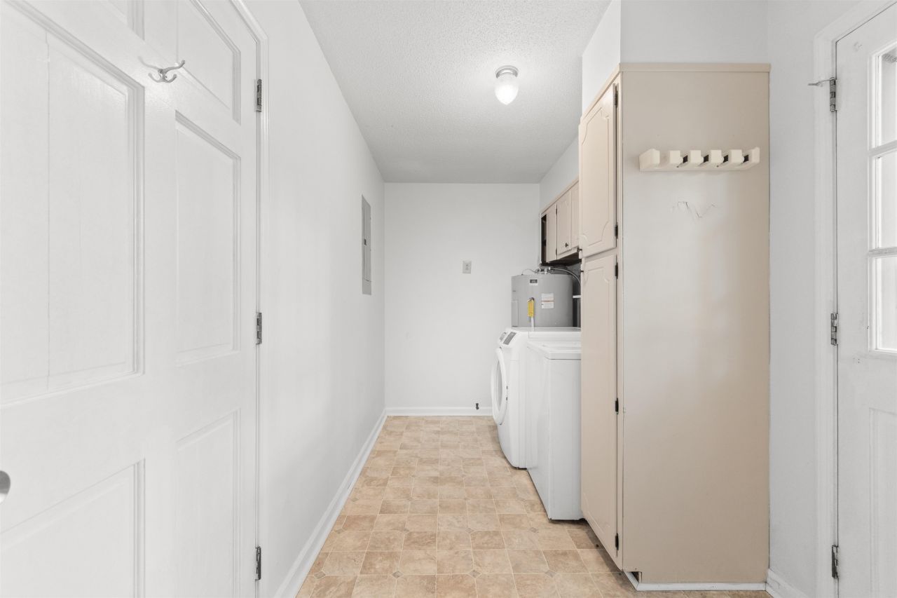 2905 Whites Bridge Dr.  Photo 24