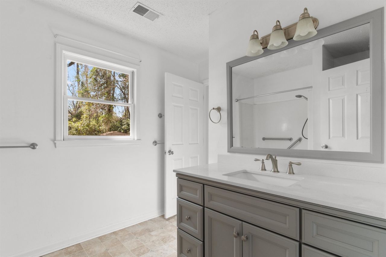 2905 Whites Bridge Dr.  Photo 25