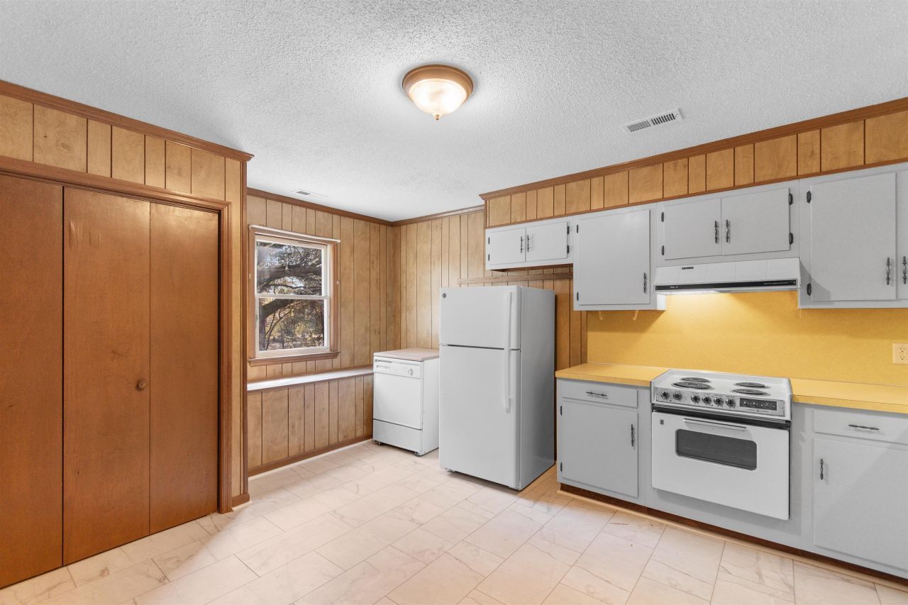 2905 Whites Bridge Dr.  Photo 27