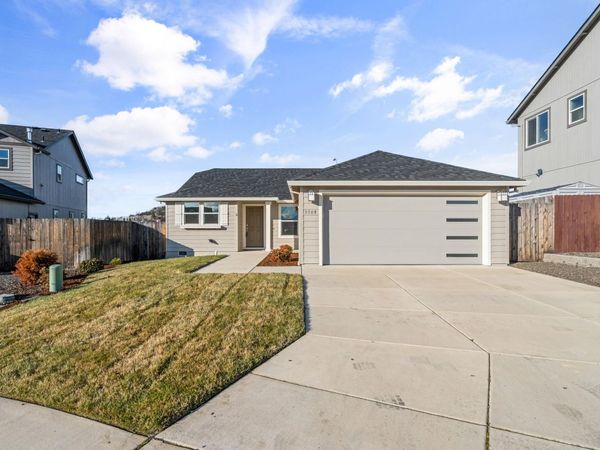 3509 Carnelian Street, Medford, OR 97504