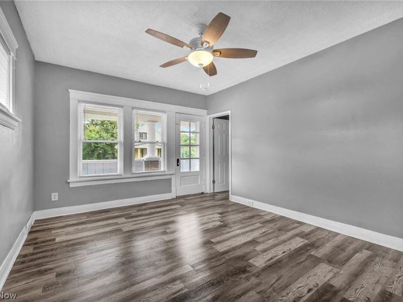 10111 Born Avenue, Cleveland, OH 44108 Photo 18