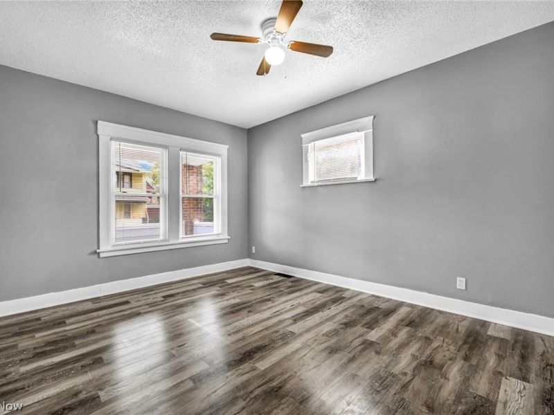 10111 Born Avenue, Cleveland, OH 44108 Photo 31