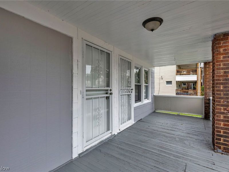 10111 Born Avenue, Cleveland, OH 44108 Photo 5