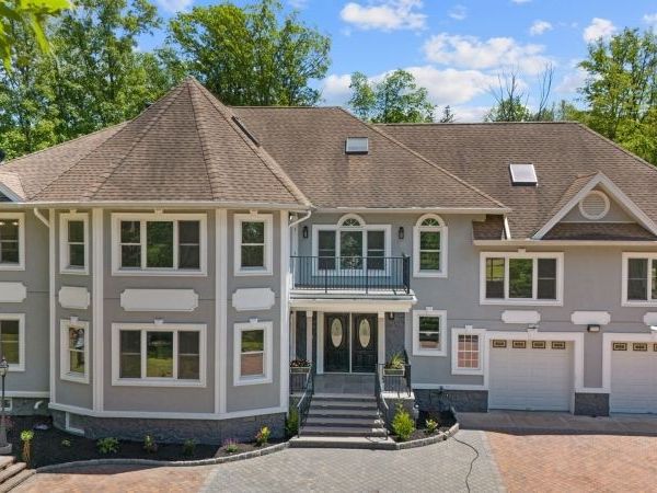 47 Cutlass Rd, Kinnelon, NJ 07405