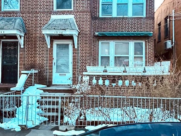 4306 56th Street, Unit 2 Family, Woodside, NY 11377