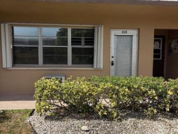 313 Andover, Unit M, West Palm Beach, FL 33417