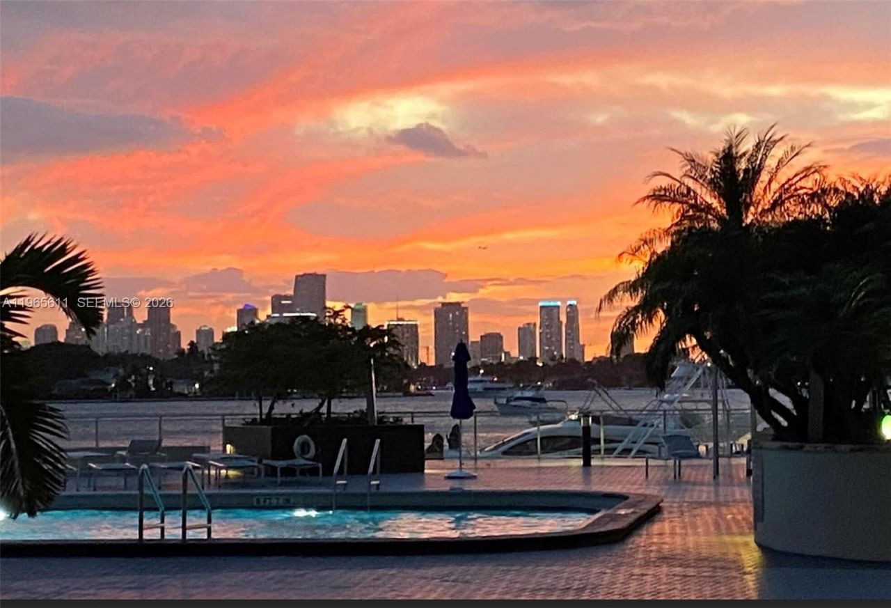 1200 West Ave, Unit 1507, Miami Beach, FL 33139 Photo