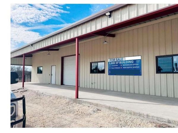 13332 FM 744, Barry, TX 75102