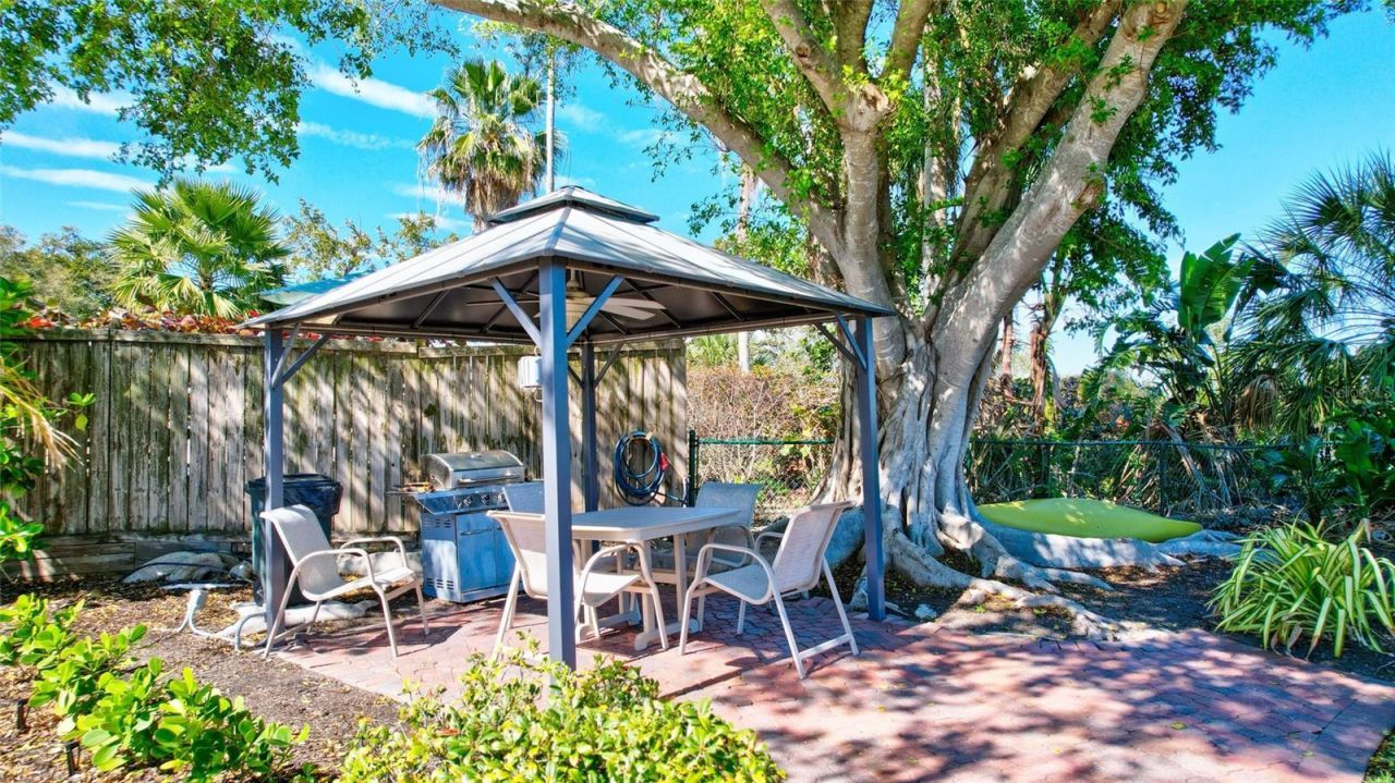 6140 Midnight Pass Road, Unit 101, Sarasota, FL 34242 Photo