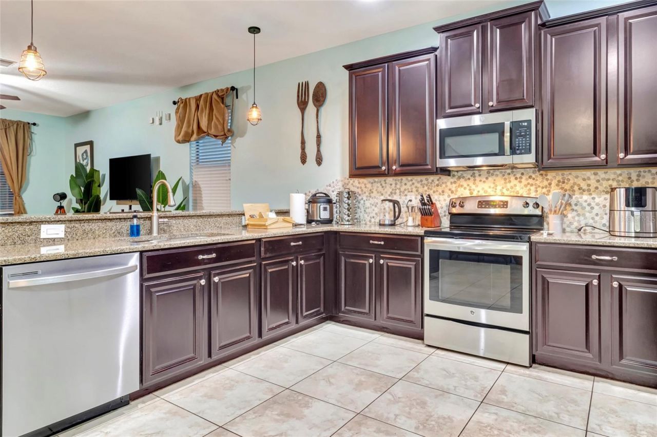 1424 Wexford Way, Davenport, FL 33896 Photo