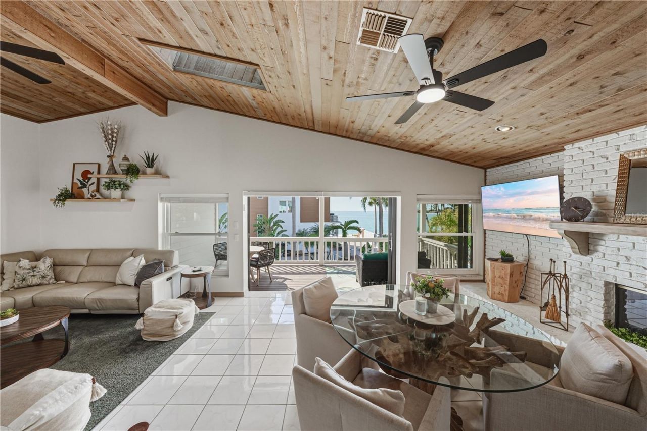 723 Pinta Drive, Tierra Verde, FL 33715 Photo