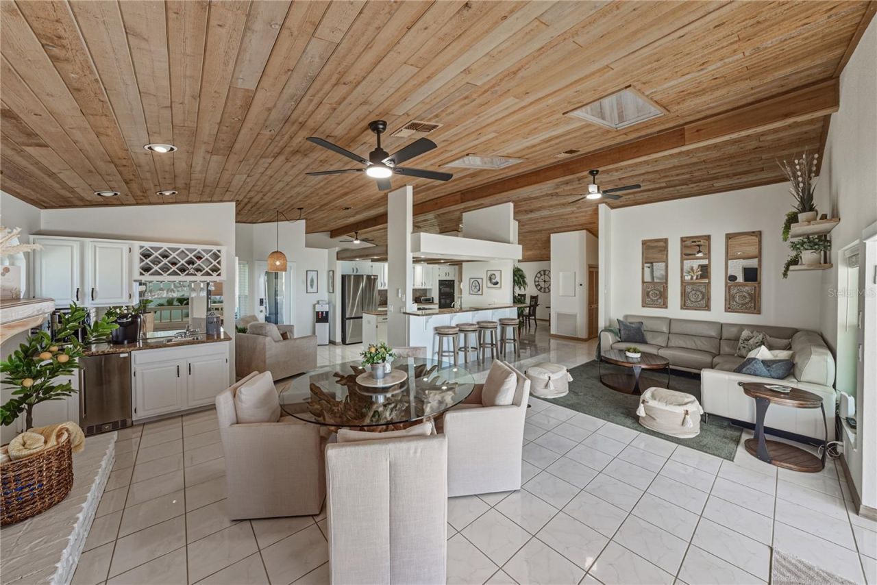 723 Pinta Drive, Tierra Verde, FL 33715 Photo