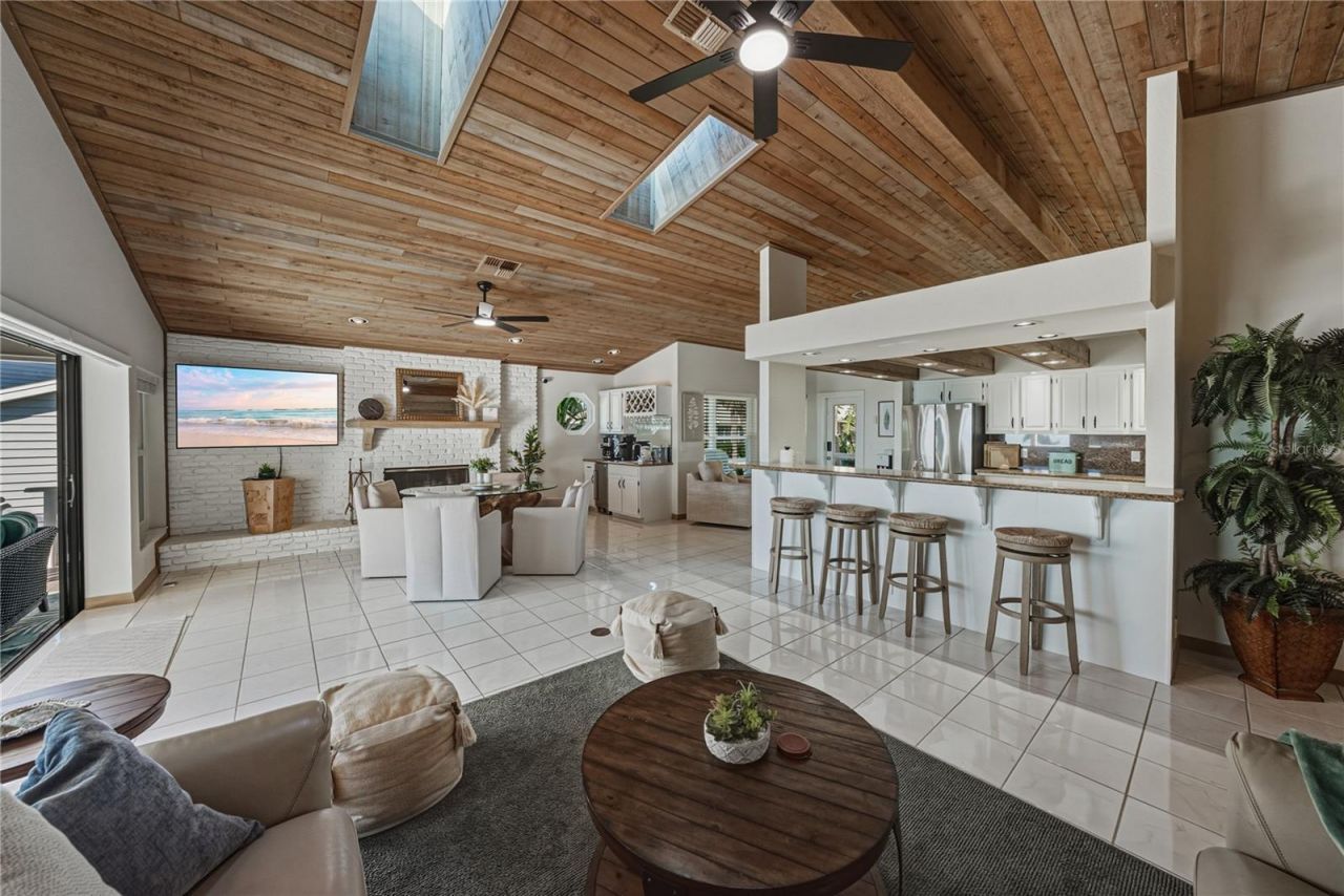 723 Pinta Drive, Tierra Verde, FL 33715 Photo