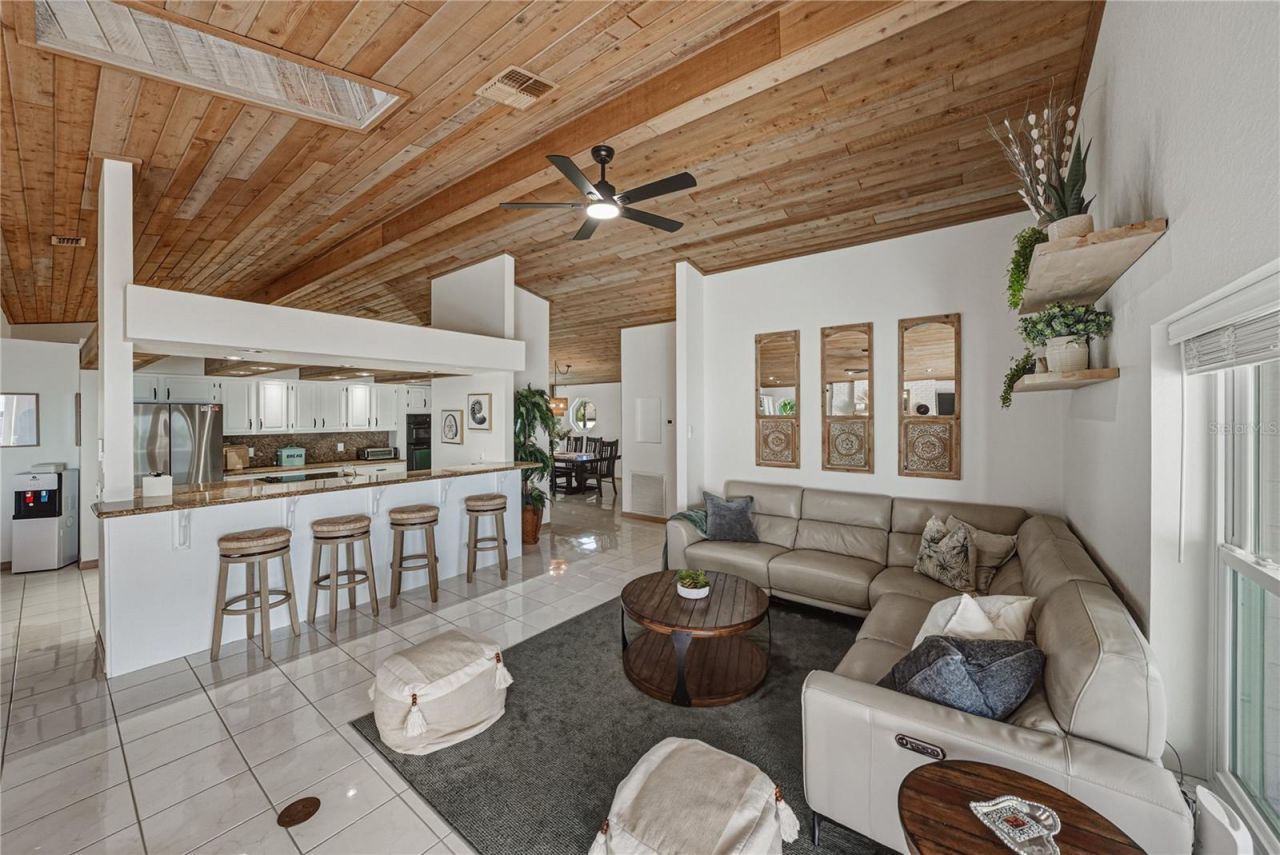 723 Pinta Drive, Tierra Verde, FL 33715 Photo