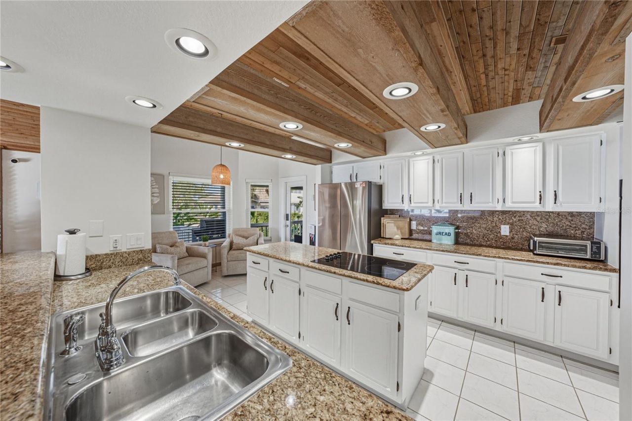 723 Pinta Drive, Tierra Verde, FL 33715 Photo