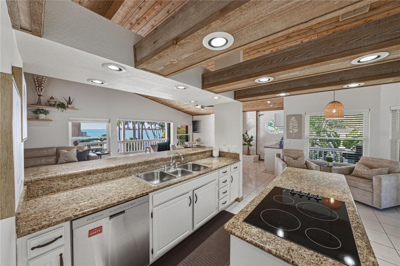 723 Pinta Drive, Tierra Verde, FL 33715 Photo