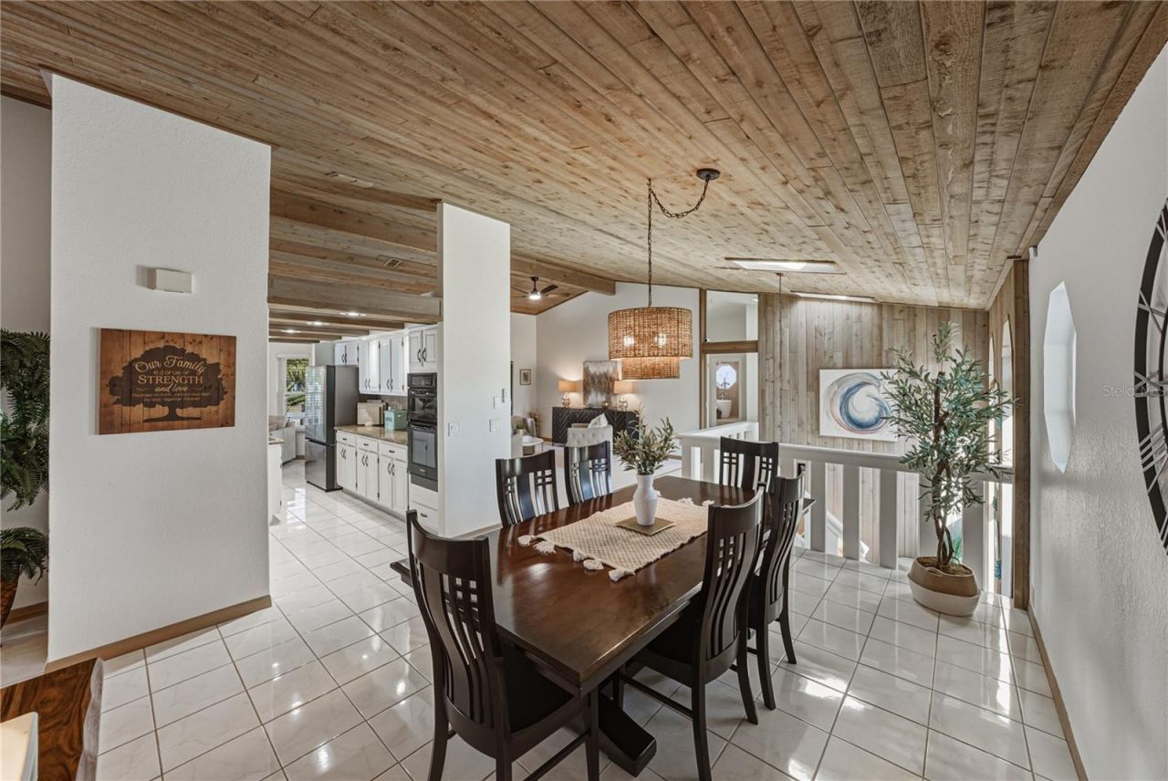 723 Pinta Drive, Tierra Verde, FL 33715 Photo