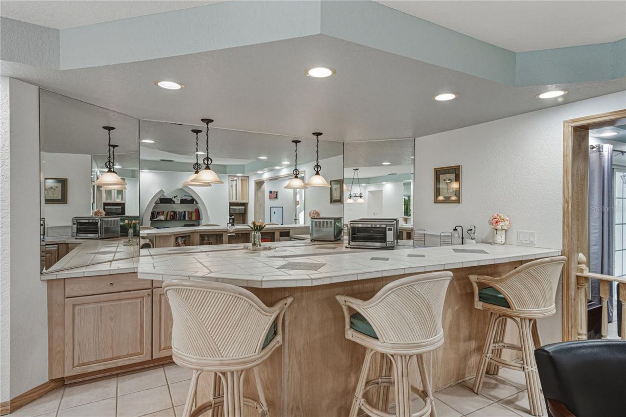 723 Pinta Drive, Tierra Verde, FL 33715 Photo