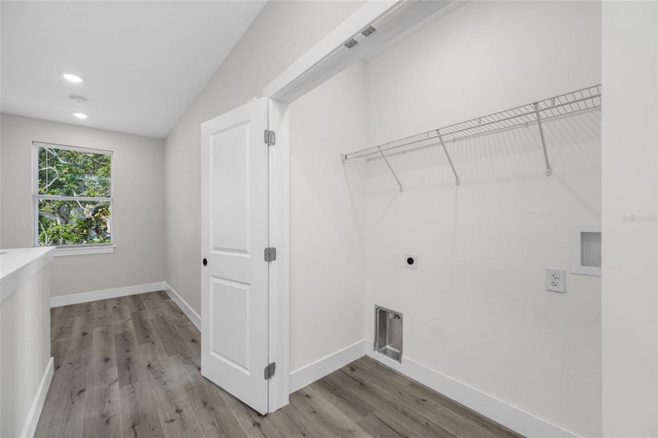 6910 Dartmouth Avenue N, Saint Petersburg, FL 33710 Photo