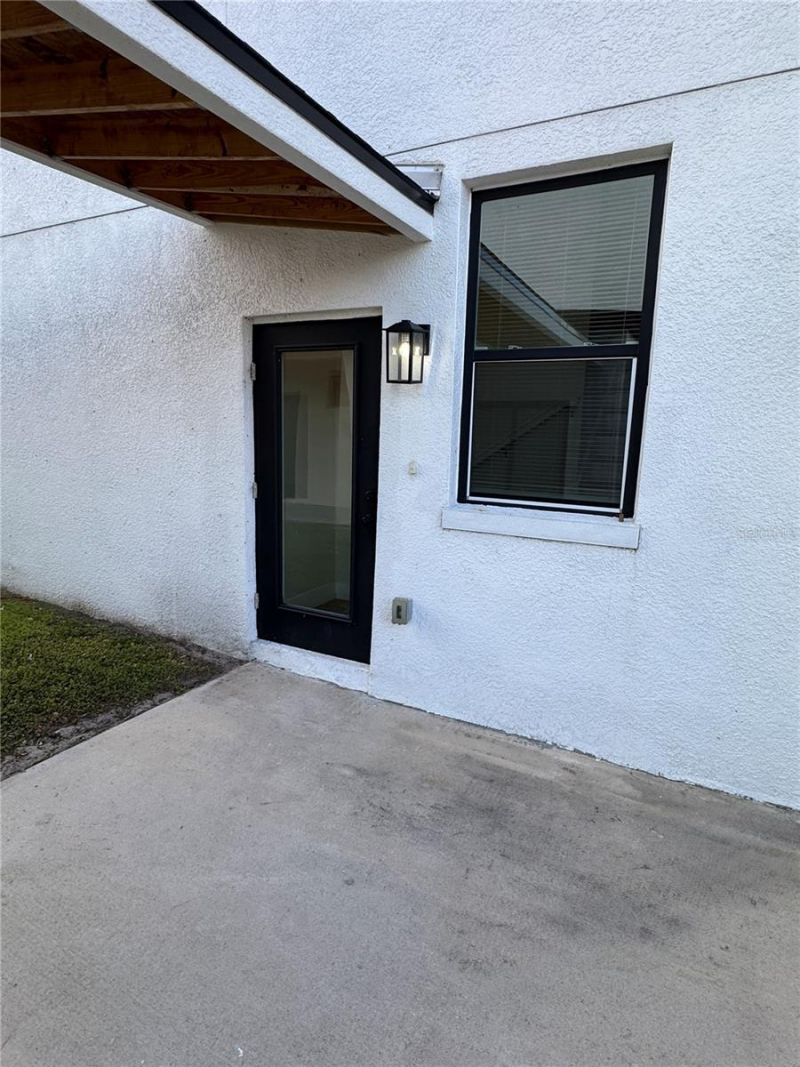 6910 Dartmouth Avenue N, Saint Petersburg, FL 33710 Photo