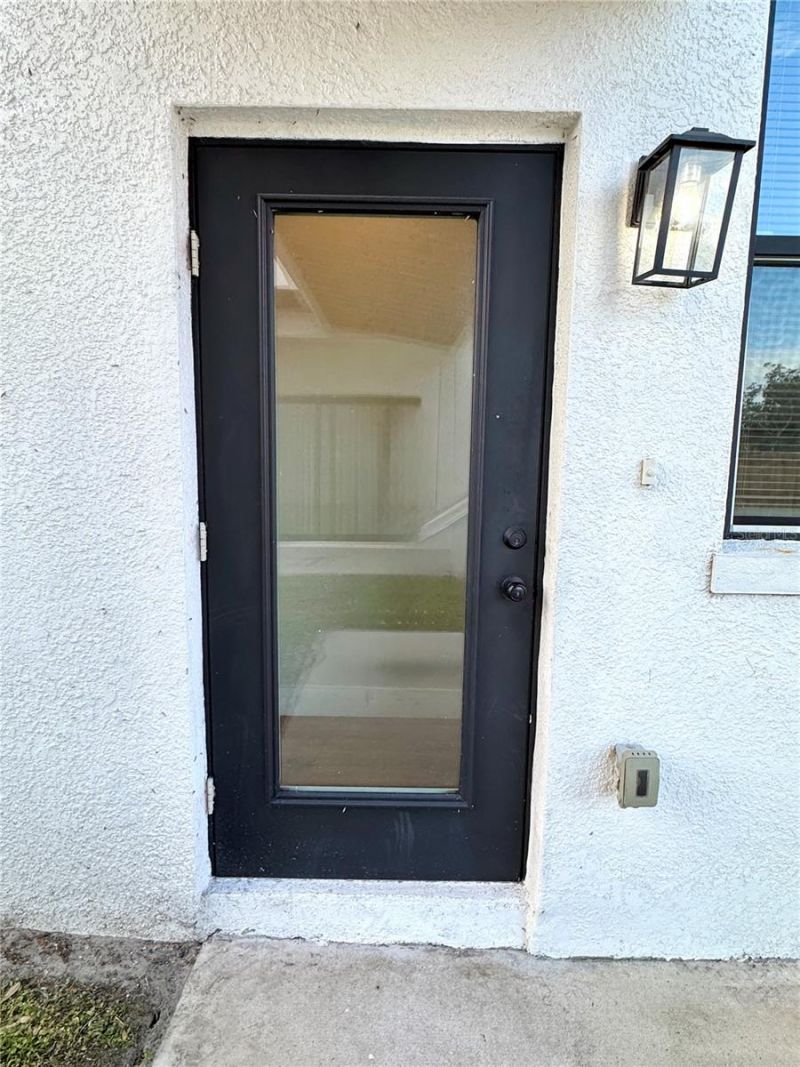 6910 Dartmouth Avenue N, Saint Petersburg, FL 33710 Photo