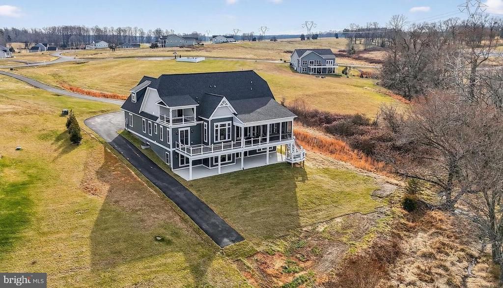 393 Rock Island Ridge, Lake Anna, Mineral, VA 23117 Main Photo