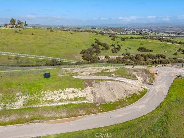 310 Camino Vista Cielo, Paso Robles, CA 93446