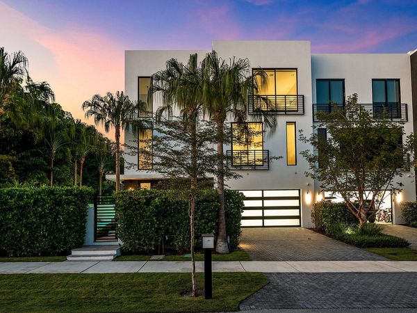 927 Witherspoon Lane, Delray Beach, FL 33483