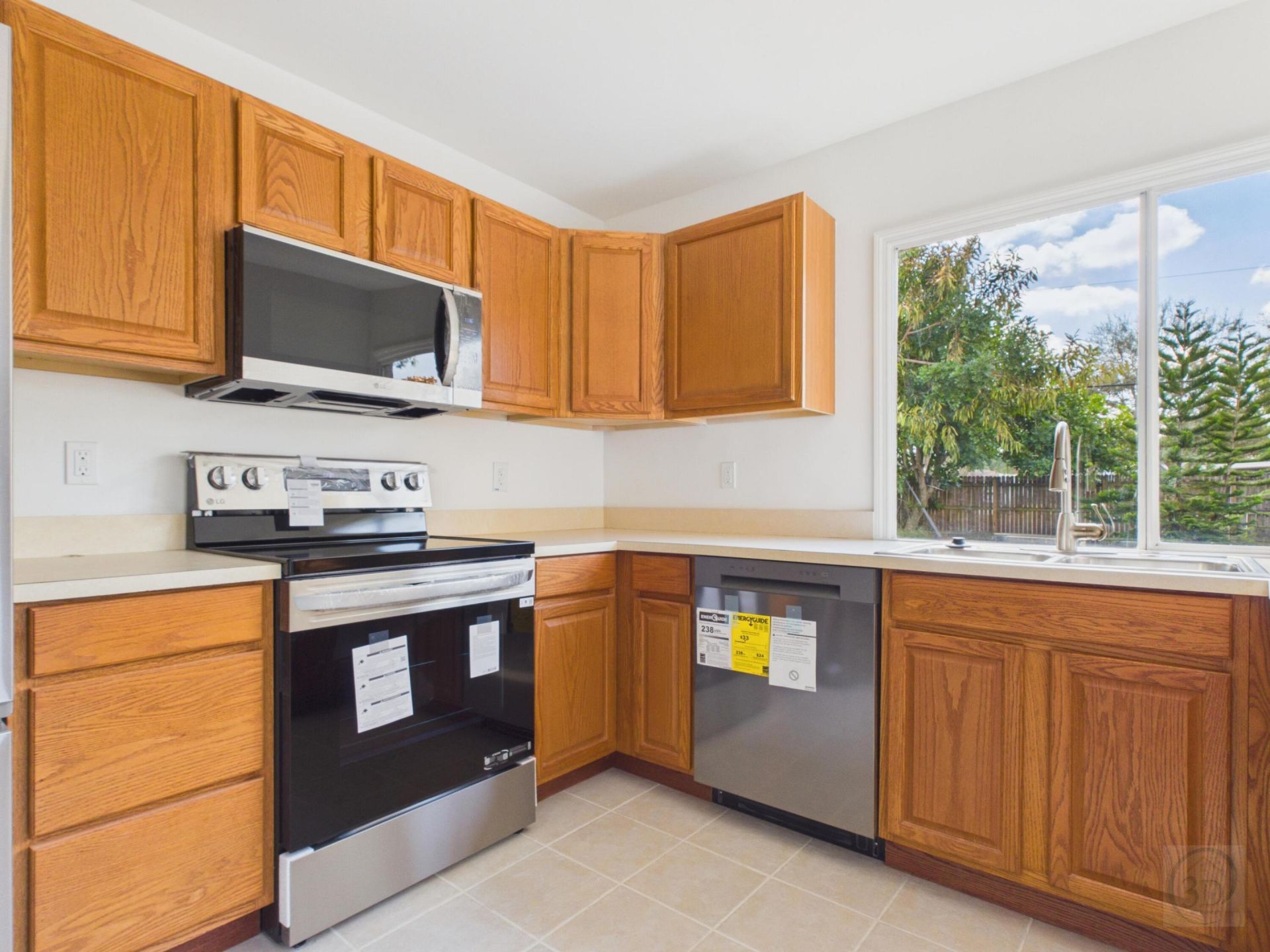 240 SE Twig Avenue, Port Saint Lucie, FL 34983 Photo