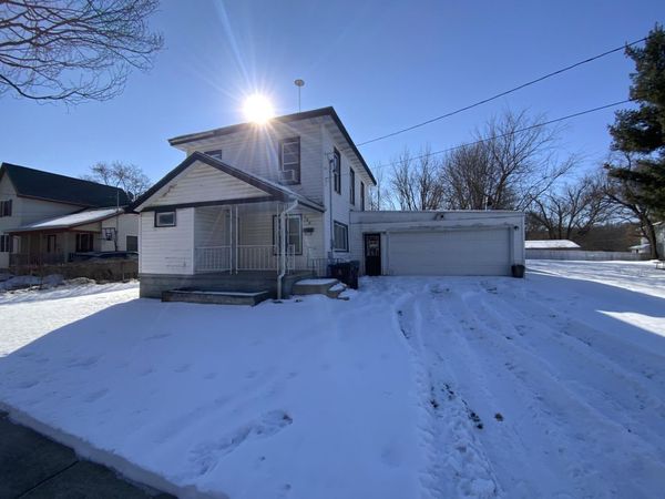 609 W Center Street, Albion, MI 49224